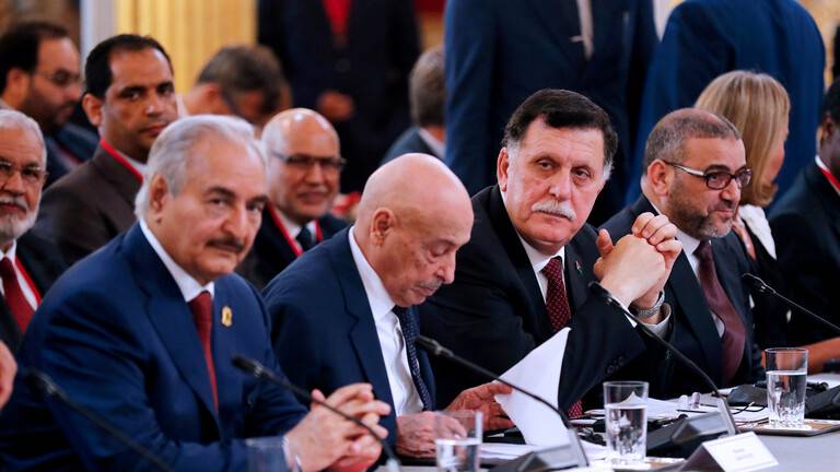 بعد اتفاق وقف إطلاق النار.. موسكو تحتضن مباحثات للفرقاء الليبيين لحل الأزمة..