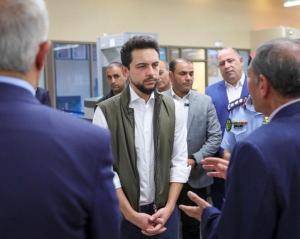 ولي العهد يزور مستشفى الأمير حسين في البقعة