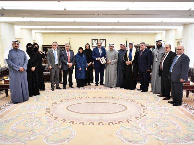 الغانم يستقبل وفد الاتحاد العربي للتضامن الاجتماعي