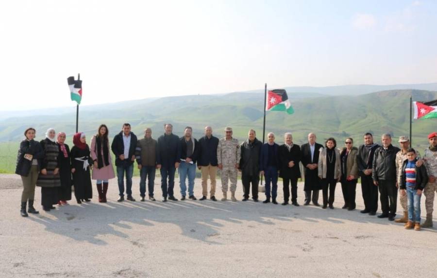 وفد من جماعة عمان لحوارات المستقبل يزور واجهة المنطقة العسكرية الشمالية