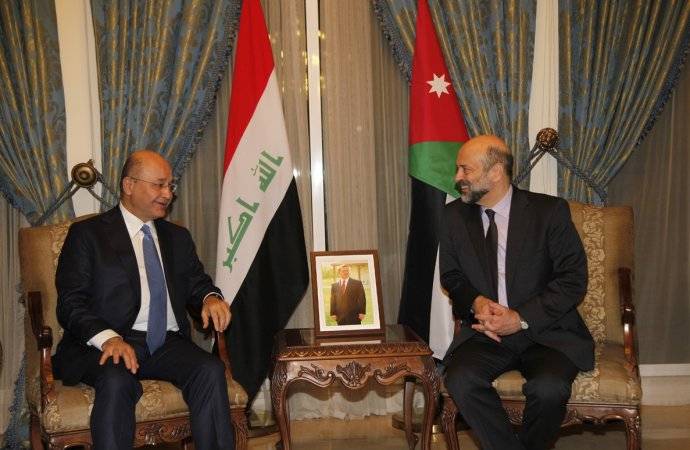 الرزاز للرئيس برهم صالح: العراق له مكانة خاصة لدى الأردن