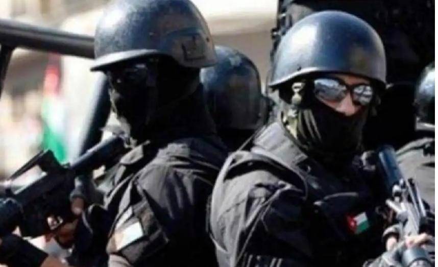 عاجل القبض على سبعة أشخاص   مطلوبين في مادبا