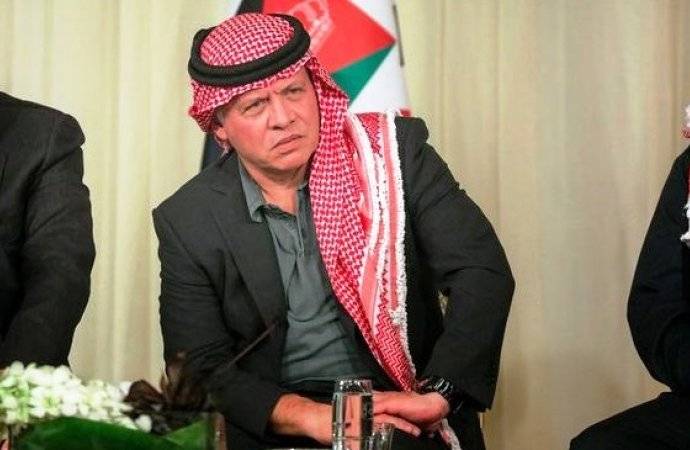 الملك يزور مفوضية سلطة العقبة