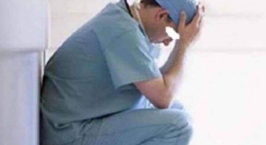 شجّ رأس طبيب وجرح وجهه (10) غرز في اربد لرفضه كتابة أمر تحويل!