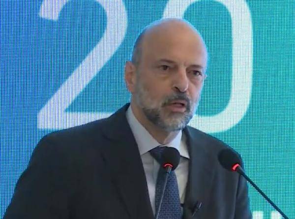 الرزاز: الوصول لدولة النهضة ليس بسنة او سنتين