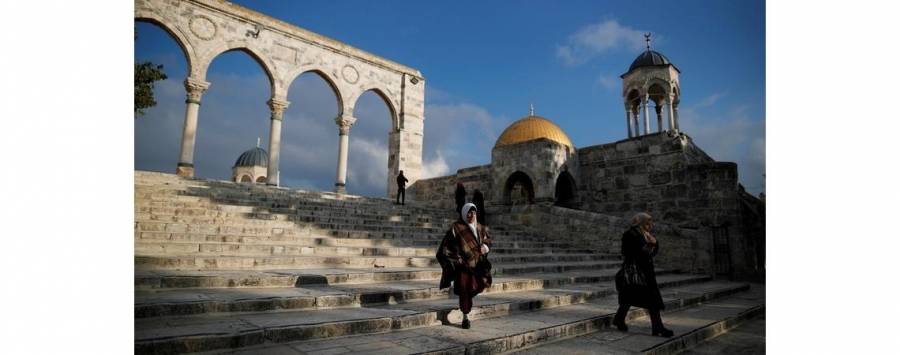 الاوقاف: اعتقال أحد حراس الأقصى تعطيل لعمل دائرة أوقاف القدس