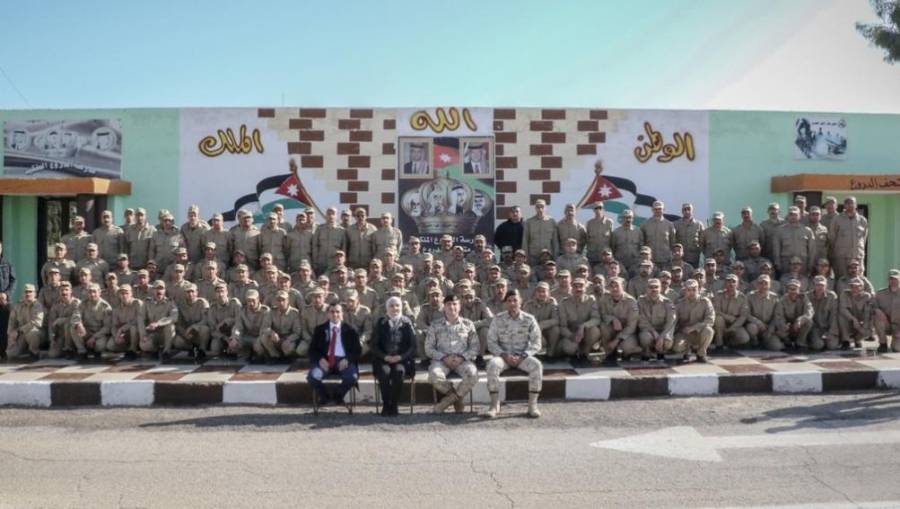 تخريج المرحلة الثانية من برنامج خدمة وطن بمدرسة الدروع الملكية