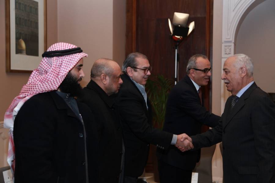 العيسوي يلتقي مجموعة من ممثلين المجتمع المحلي في العقبه