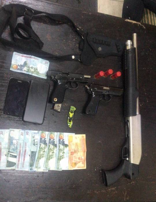 القبض على ثلاثة اشخاص سلبوا مبلغاً ماليا من أحد المطاعم في محافظة اربد