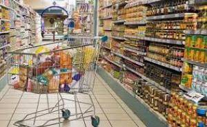 مطالبة بتخفيض أسعار المواد التي خضعت للتخفيض الضريبي