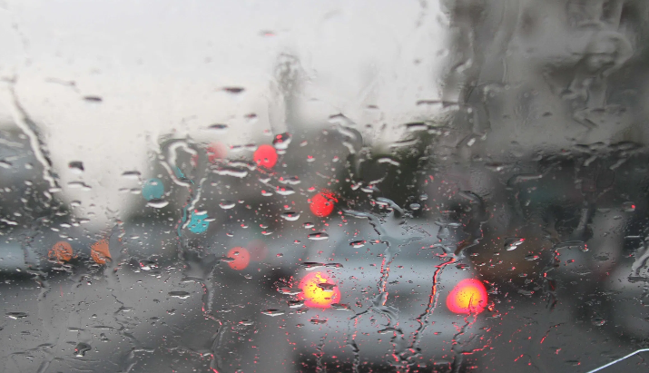 انخفاض درجات الحرارة وأمطار متفرقة