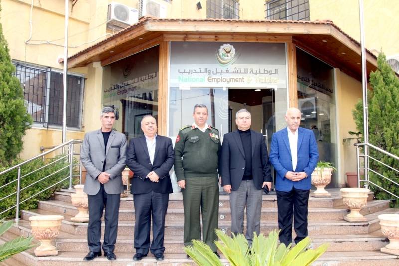وزيرا الزراعة والشباب يزوران الشركة الوطنية للتشغيل والتدريب
