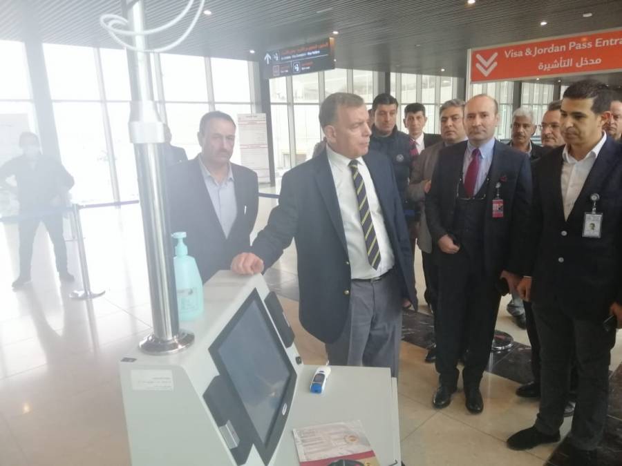 جابر يتفقد مطار الملكة علياء الدولي للاطلاع على الاجراءات الامنية والوقائية والعلاجية