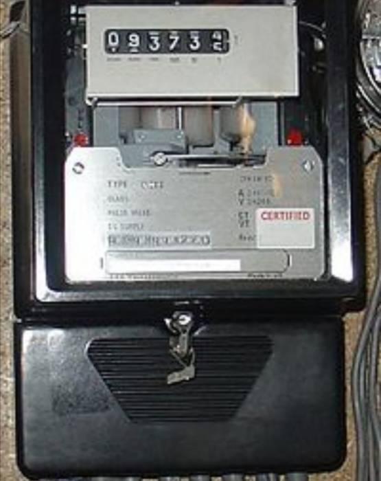 الحياري: ضبط 1405 حالات سرقة كهرباء خلال شهر شباط الماضي