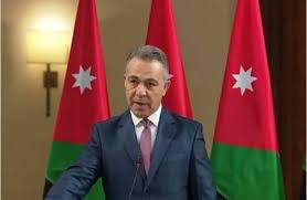 وزير التخطيط والسفير السعودي يبحثان العلاقات الثنائية