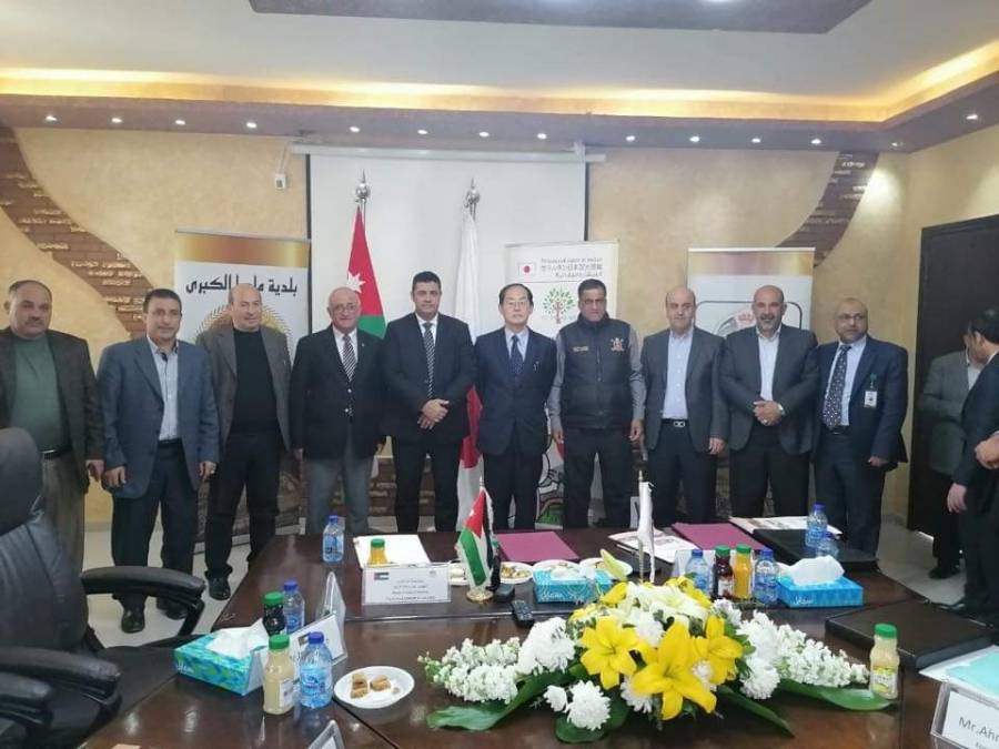 الحكومة اليابانية تقدم منحة لبلدية مادبا