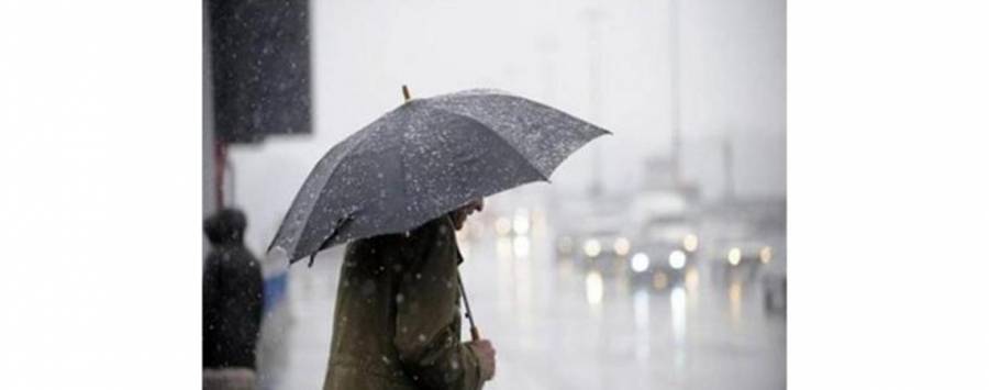 شاهد.. أمطار غزيرة ورعدية في العديد من المناطق (فيديو)