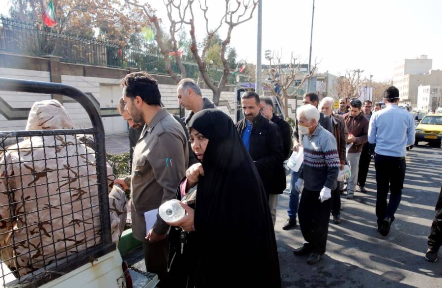 إيران تعلن ارتفاع المصابين بكورونا إلى 4747 شخصاً