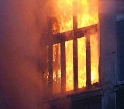 اضرام النار باحد المنازل بمنطقه حي الامير محمد اثر جريمة قتل