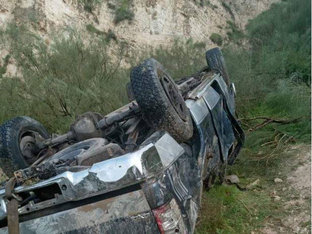 عاجل : بالصور .. وفاة وإصابة 3 آخرين إثر حادث تدهور مركبة في الشونه الشمالية