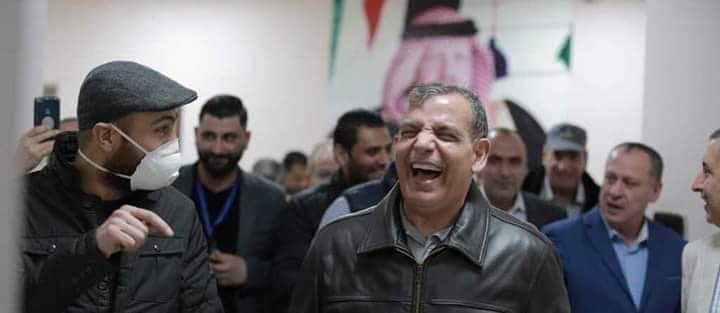 الكورونا وابتسامة الوزير