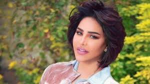بالصورة – كمامة أحلام المرصعة بالماس