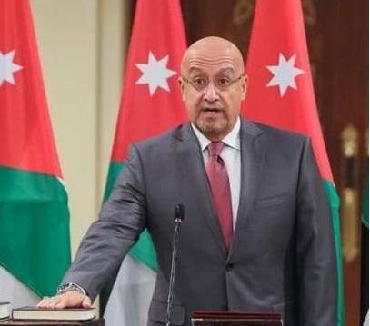 تخفيض أعداد الموظفين إلى 50  ومنح الموظفات الأمهات إجازة طارئة في وزارة المياة والري