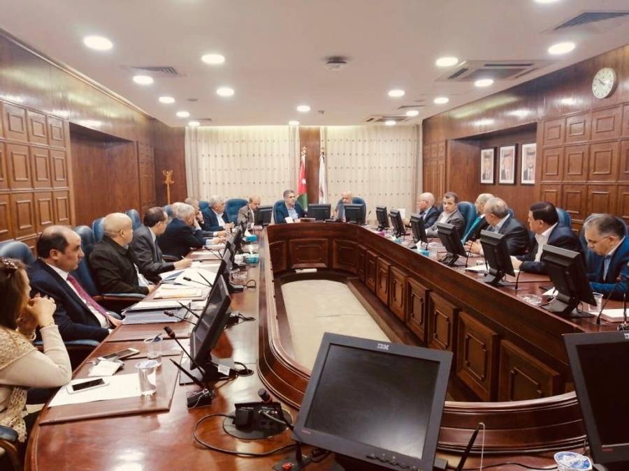 الضمان وتجارة عمان تبحثان سُبل التخفيف على القطاع الخاص التجاري جراء أزمة كورونا