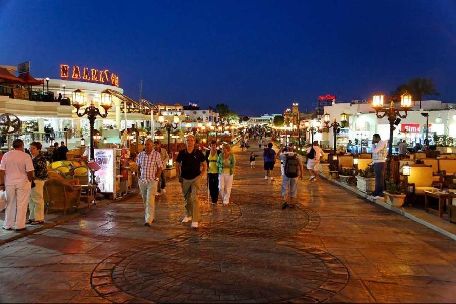 مصر تنفي عزل مدينة شرم الشيخ