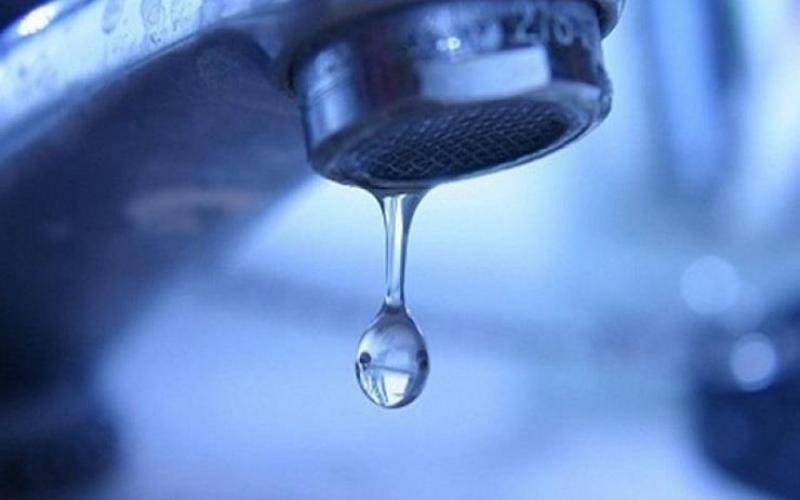 وزير المياه يوعز باعادة خدمة المياه لكل من تقل مبالغهم عن 300 دينار