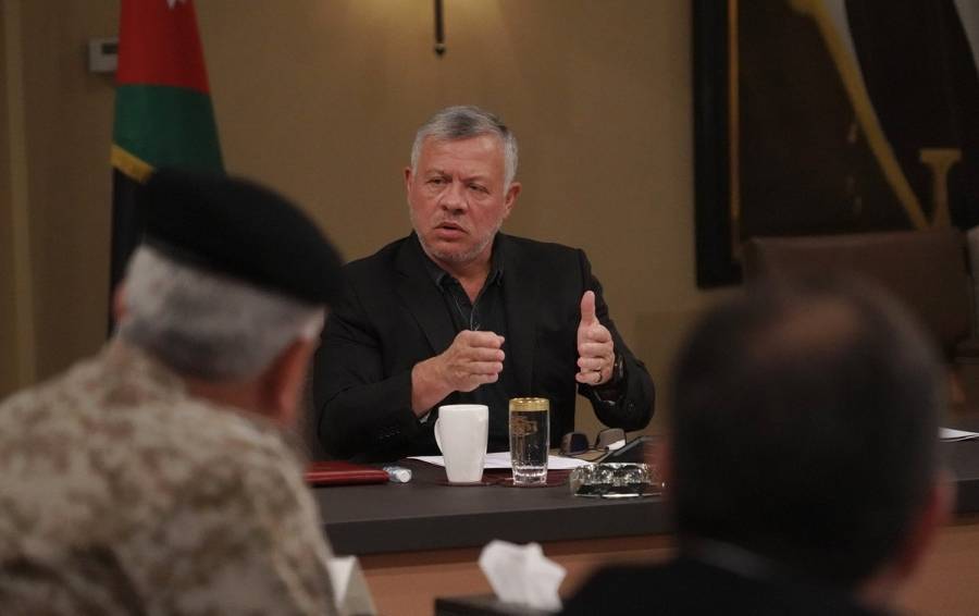 السفير اليمني : ملك انسان يوفر حجرا بفنادق خمس نجوم للقادمين