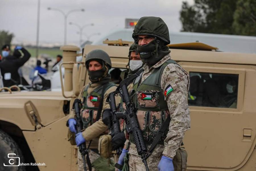 الجيش : لن نتهاون مع من يخرق القانون... صور