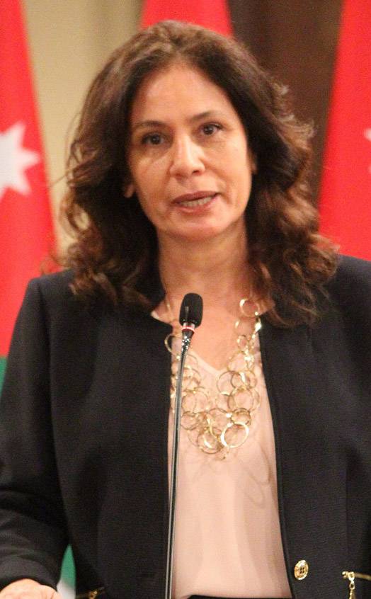 زواتي: الاستثناء الخاص بمحطات المحروقات ليس لتزويد مركبات المواطنين بالوقود