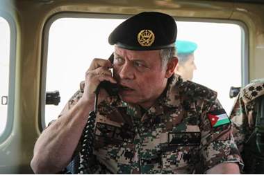 الملك للأردنيين: أطلب منكم بصوت الأب عدم التنقل والالتزام بالتعليمات الرسمية