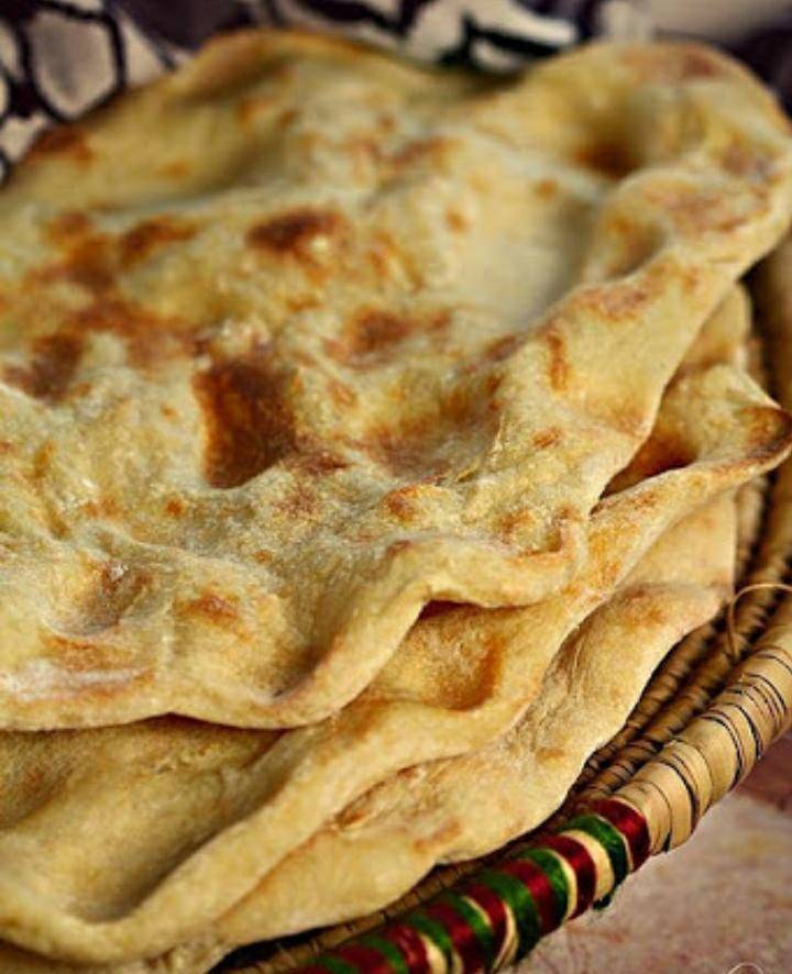 الحكومة تعلن آليّات إيصال الخبز والمياه والأدوية والمحروقات للمواطنين