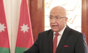 وزير التنمية السياسية يتفقد اسواق جرش