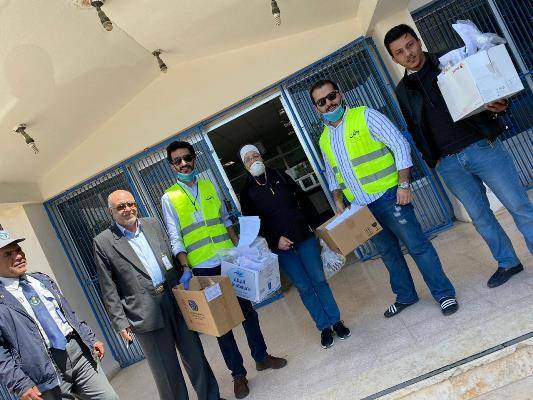 حملة وطن توزع 5 آلاف وصفة طبية