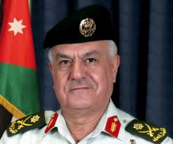 رئيس هيئة الأركان يزور المنطقتين العسكريتين الشمالية والشرقية