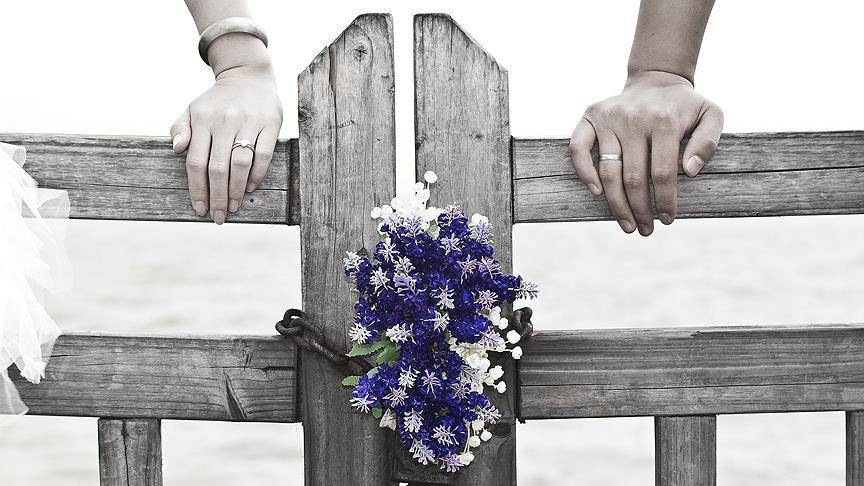 أردني يخرج لشراء الخبز ويعود بـعروس .. ما القصة؟