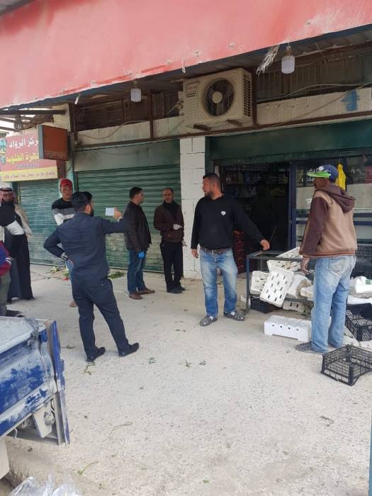 متصرف لواء الجيزة يغلق محل خضار يبيع بأسعار مرتفعة