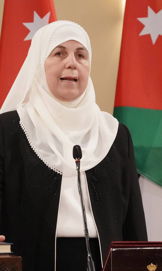 وزيرة التنمية الاجتماعية تكشف آلية مساعدة العاملين بالقطاع غير المنتظم والعمل الموسمي