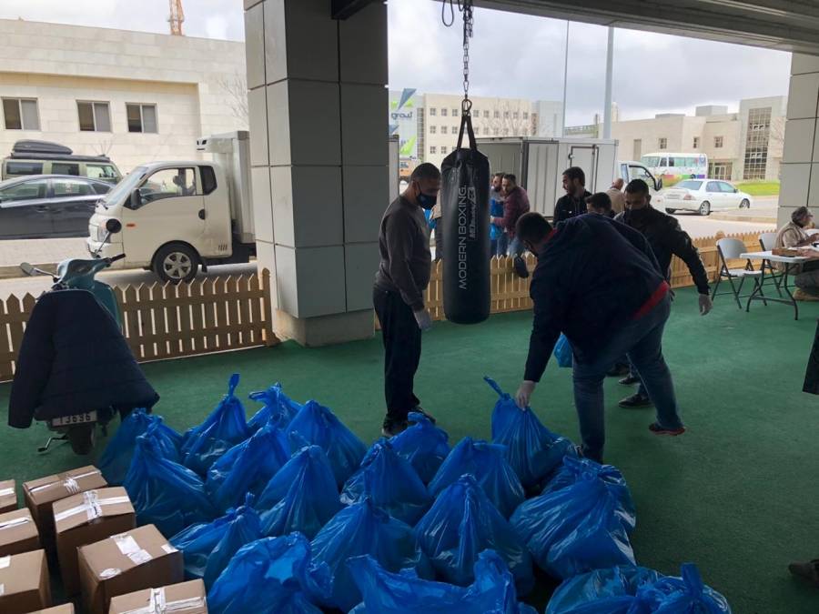 حب الأردن توزع مساعدات غذائية وتموينية لأسر فقيرة في عمان والزرقاء