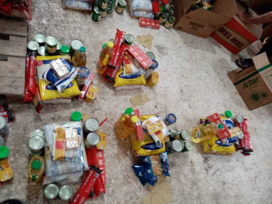 اهالي الشجرة في لواء الرمثا يهبون لمساعدة المعوزين