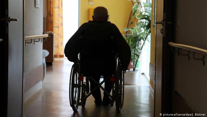 إصابة 40 شخصا بكورونا في دار للمسنين بألمانيا