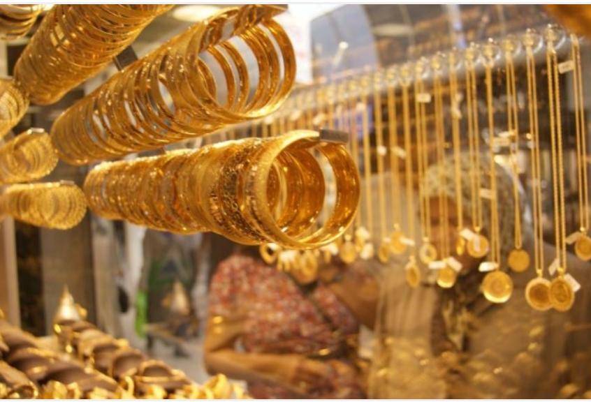 تجار الذهب يتبرعون بمبلغ 300 الف دينار لصندوق همة وطن