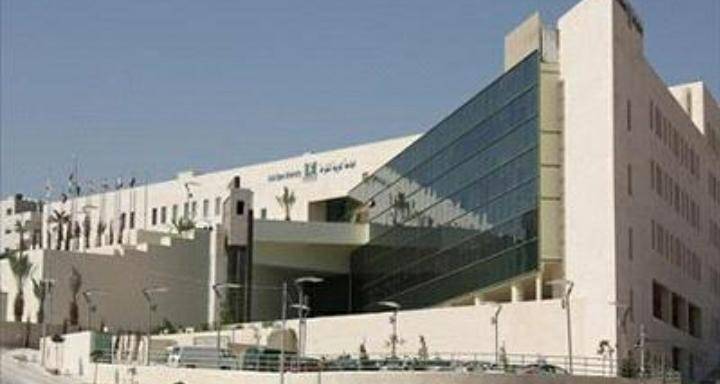 الجامعة العربية المفتوحة تتعهد دائماً بأن تعمل لمصلحة الطالب