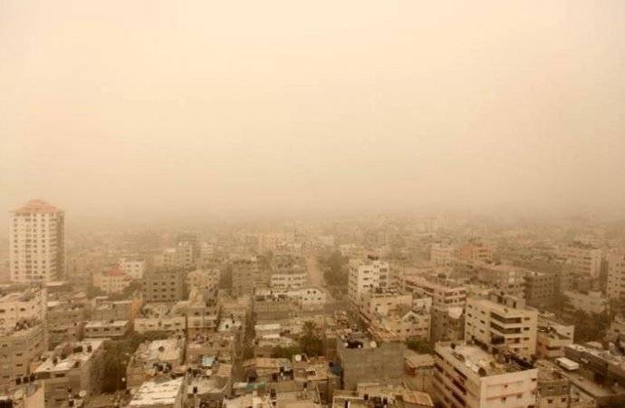 الاحد .. منخفض خماسيني وكتلة هوائية حارة وجافّة