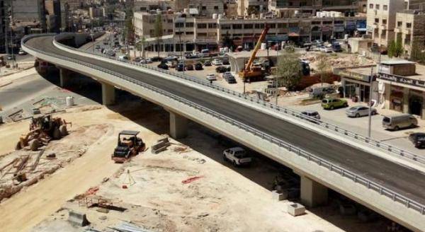 الشواربة يعلن استئناف العمل في مشاريع الباص السريع