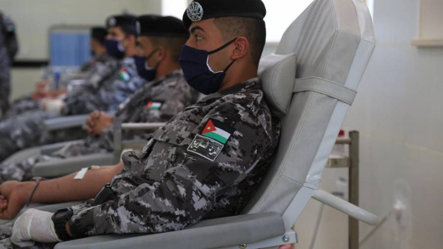 مديرية الأمن العام تنفذ حملة للتبرع بالدم