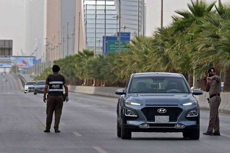 السعودية: منع التجول الكلي طوال اليوم في مدن بينها الرياض والدمام وجدة